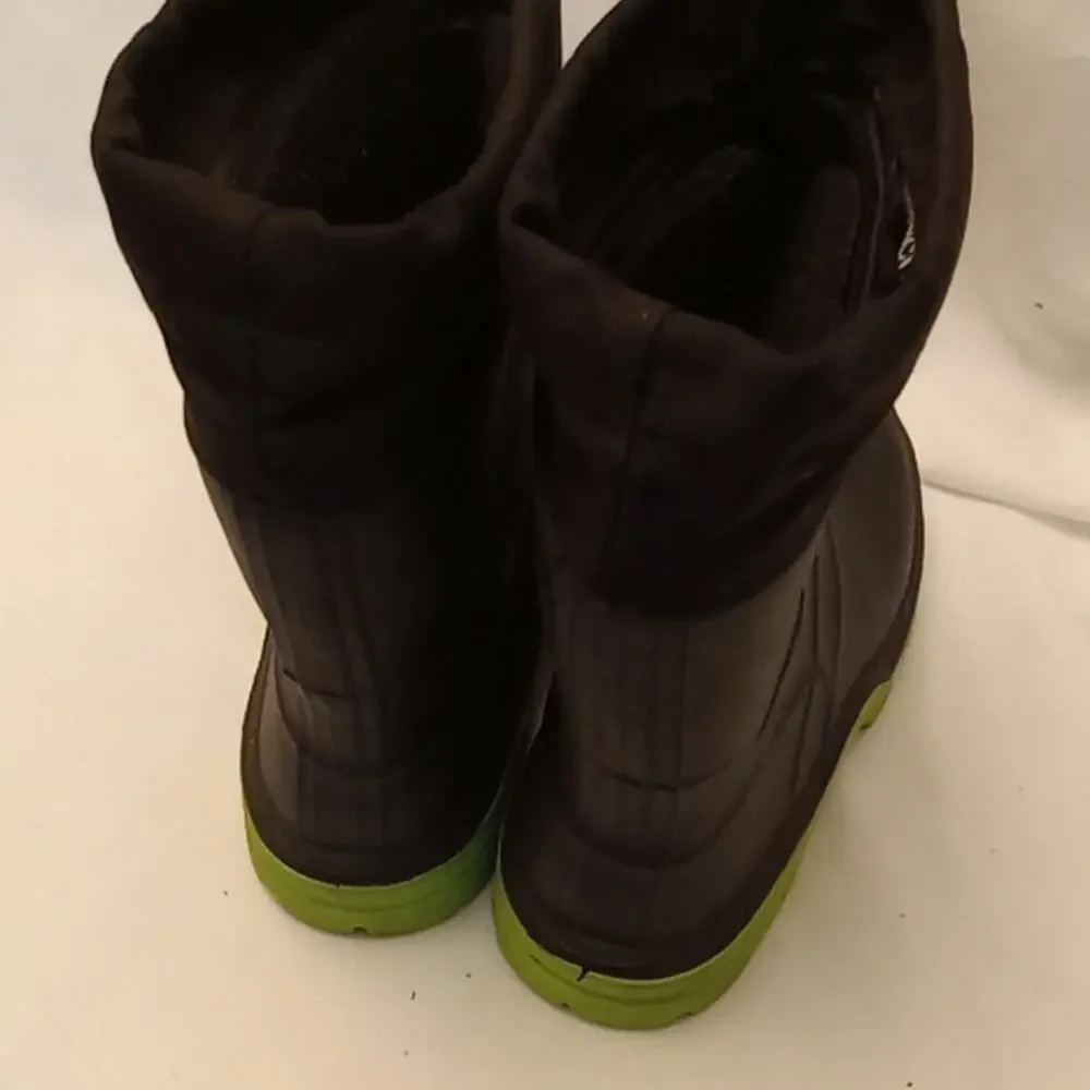 Wonder Nation Boys Winter Boots Size 10 Black/Lime
